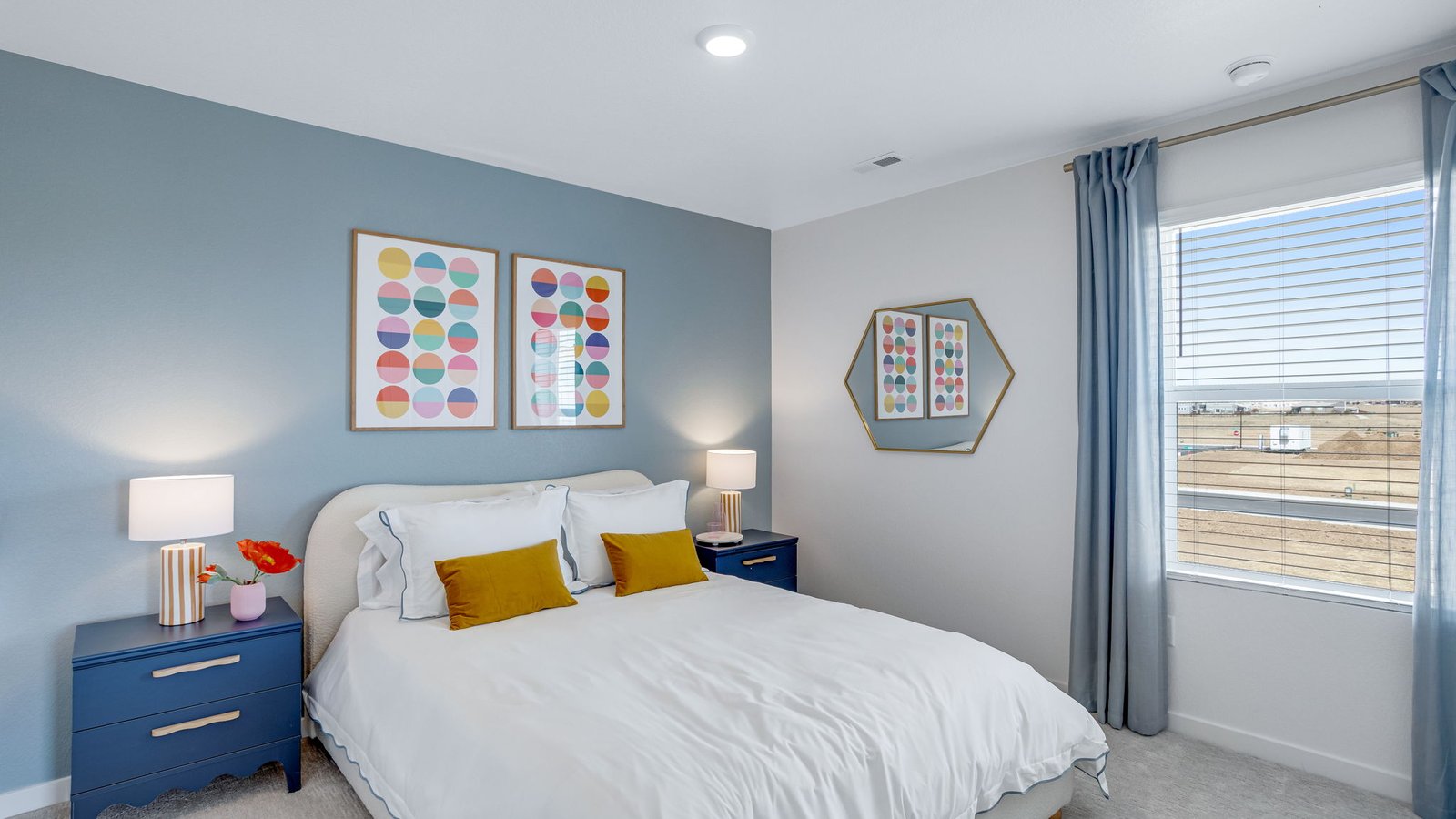 guest bedroom in windsor co home