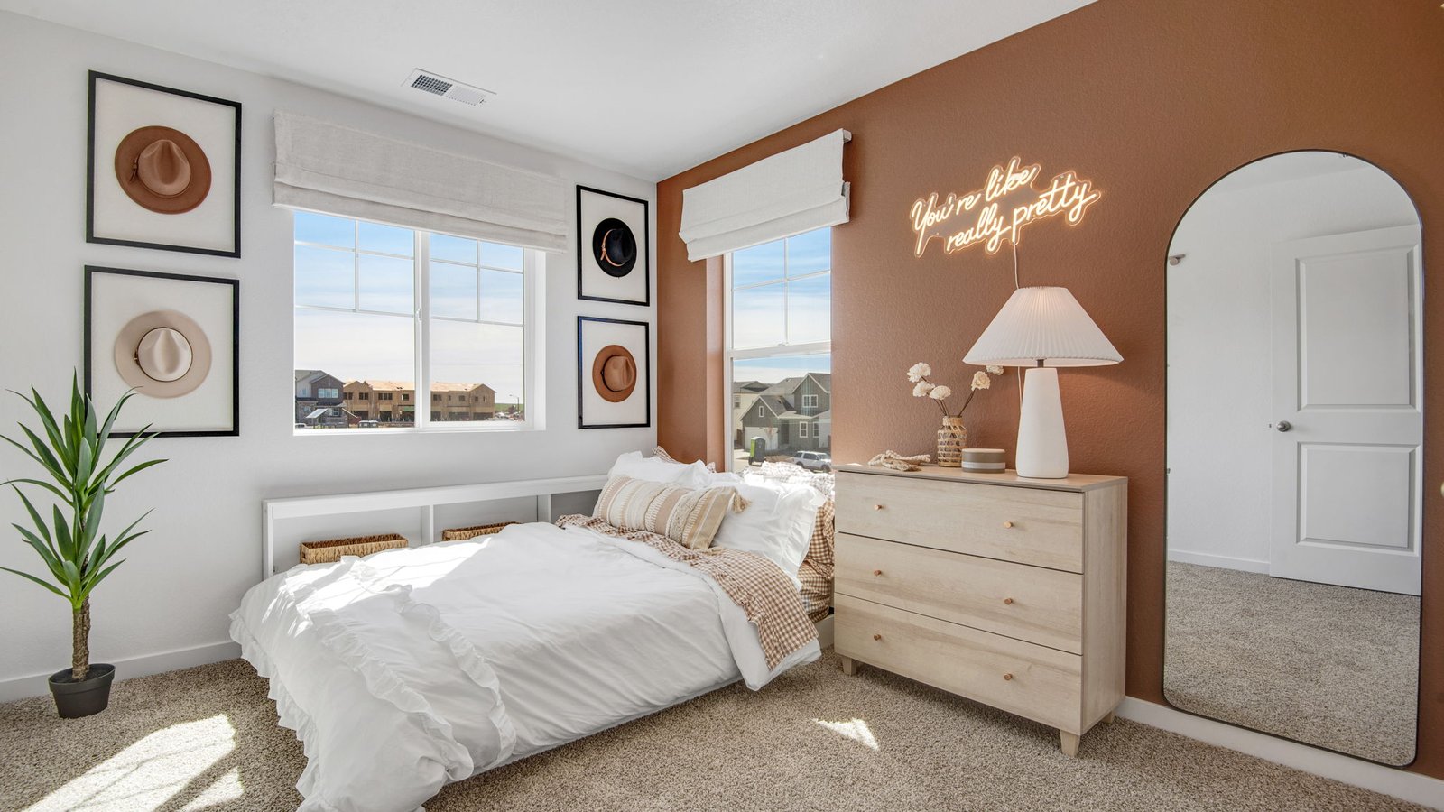 Well-sized bedroom offering flexibility for a variety of household needs.