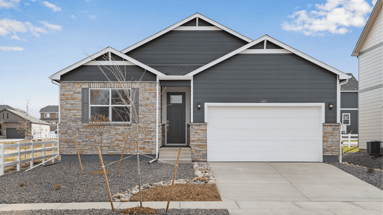 Front exterior of D.R. Horton home in brighton colorado