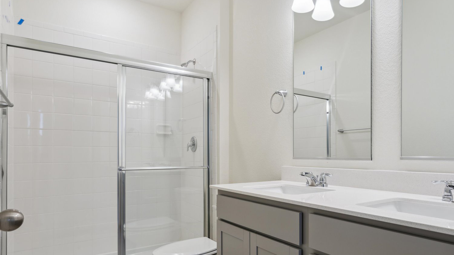ensuite bath in ranch home