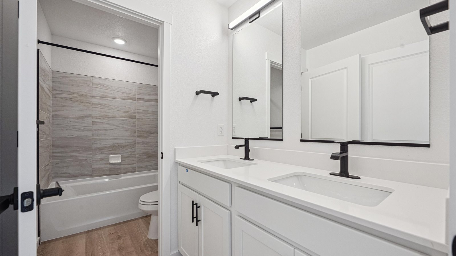 secondary bath new home