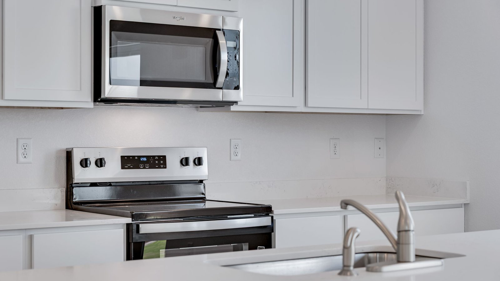 stainless steel appliances in new construction home colorado