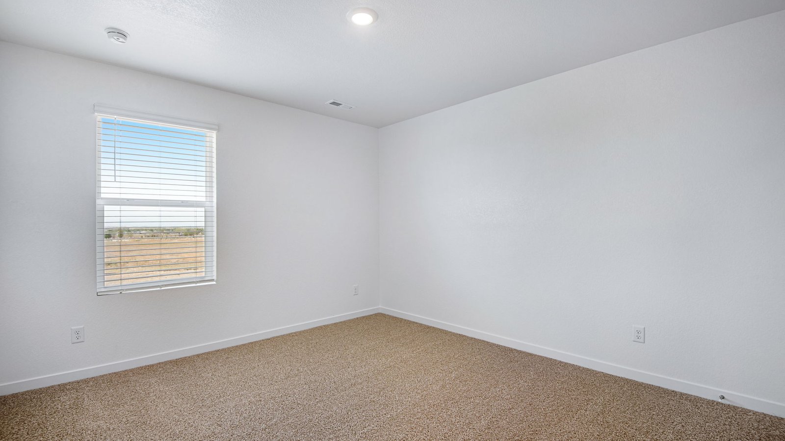 Secondary Bedroom in Hennessy floor plan of Silver Peaks community