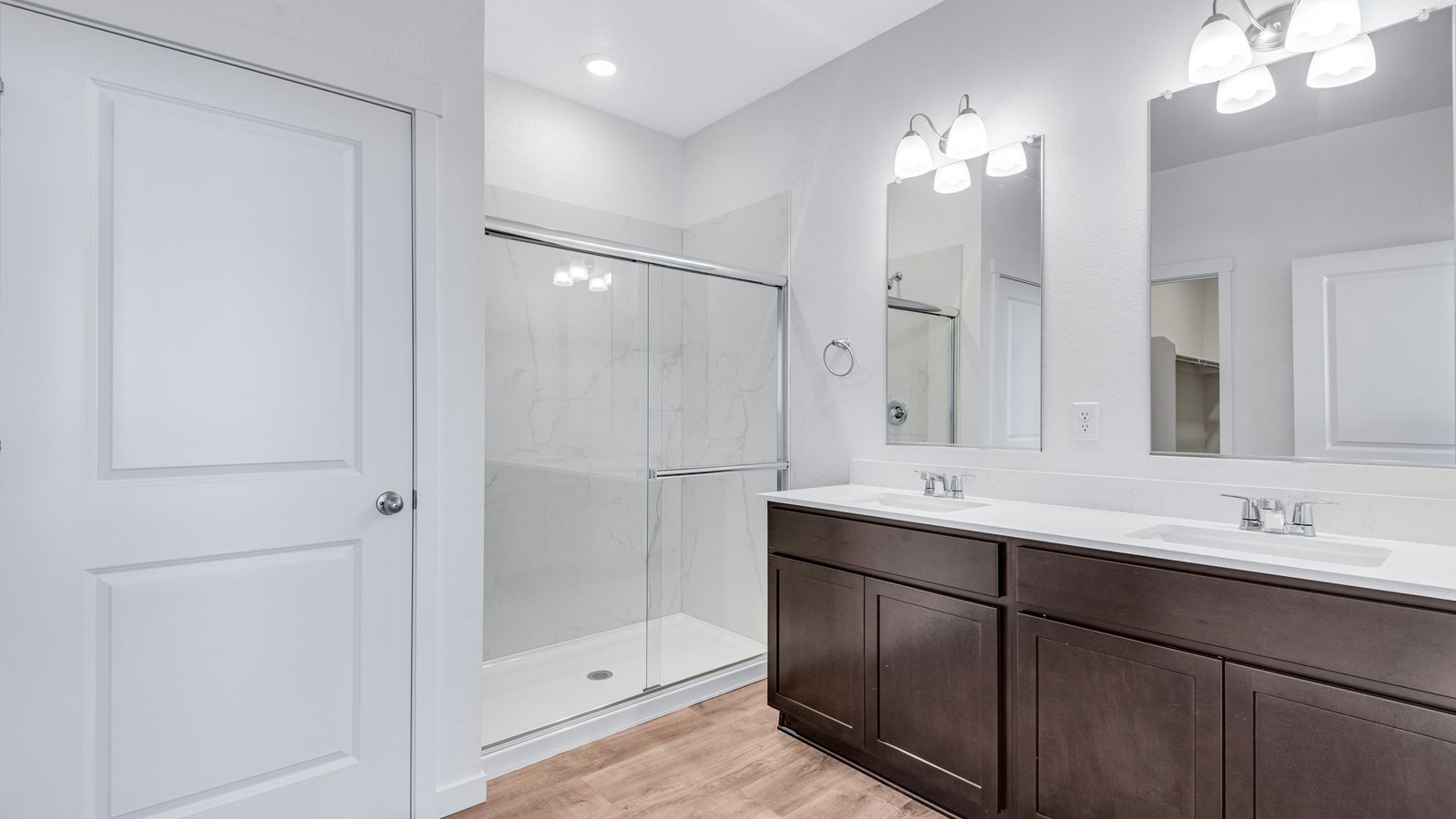 Primary bathroom in Fossil Creek Ranch new home for sale