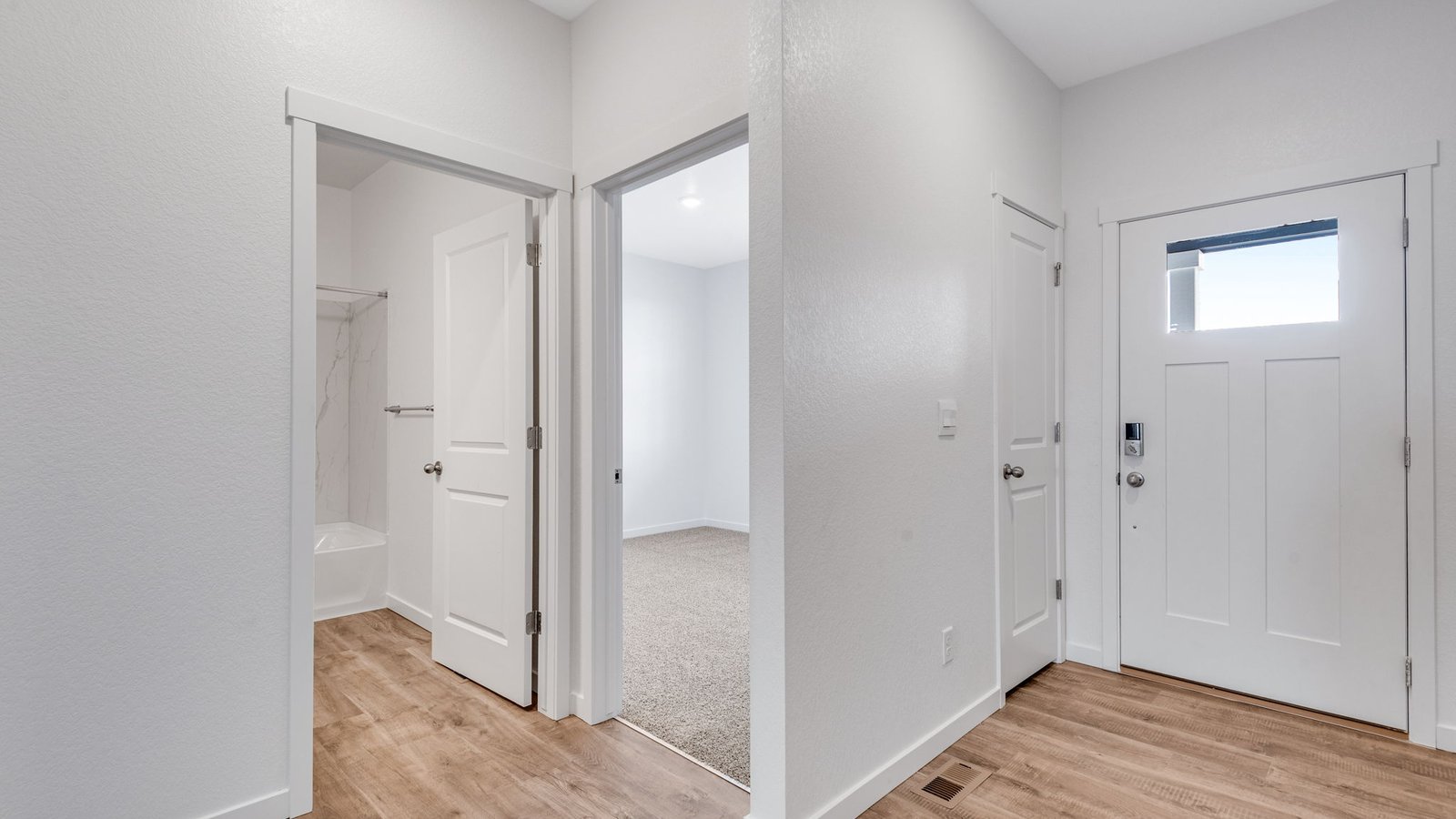 Entry way foyer