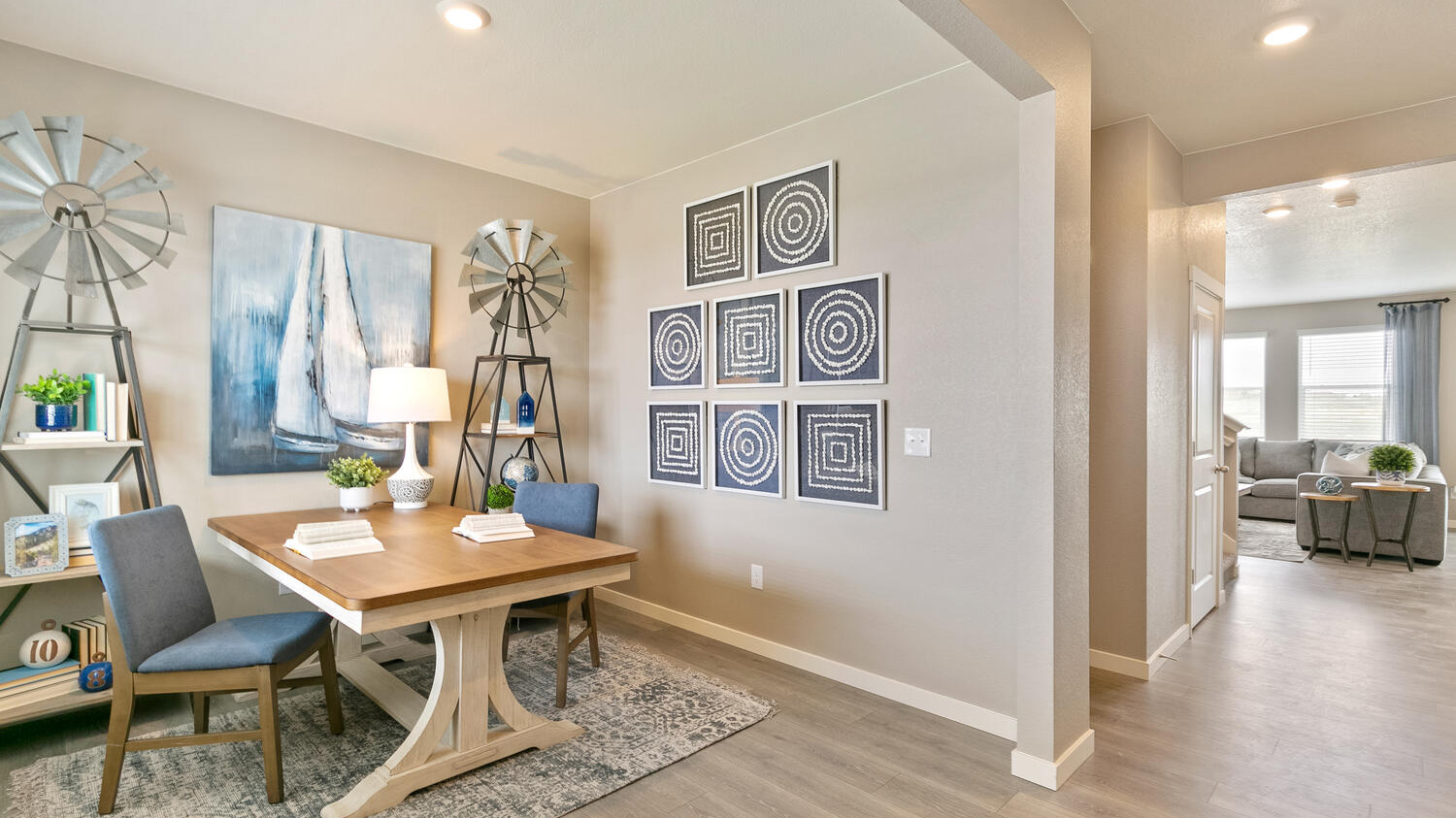 Two-story Bridgeport home layout with 4 bedrooms, 2.5 bathrooms, and a spacious oversized homesite in a cul-de-sac setting.