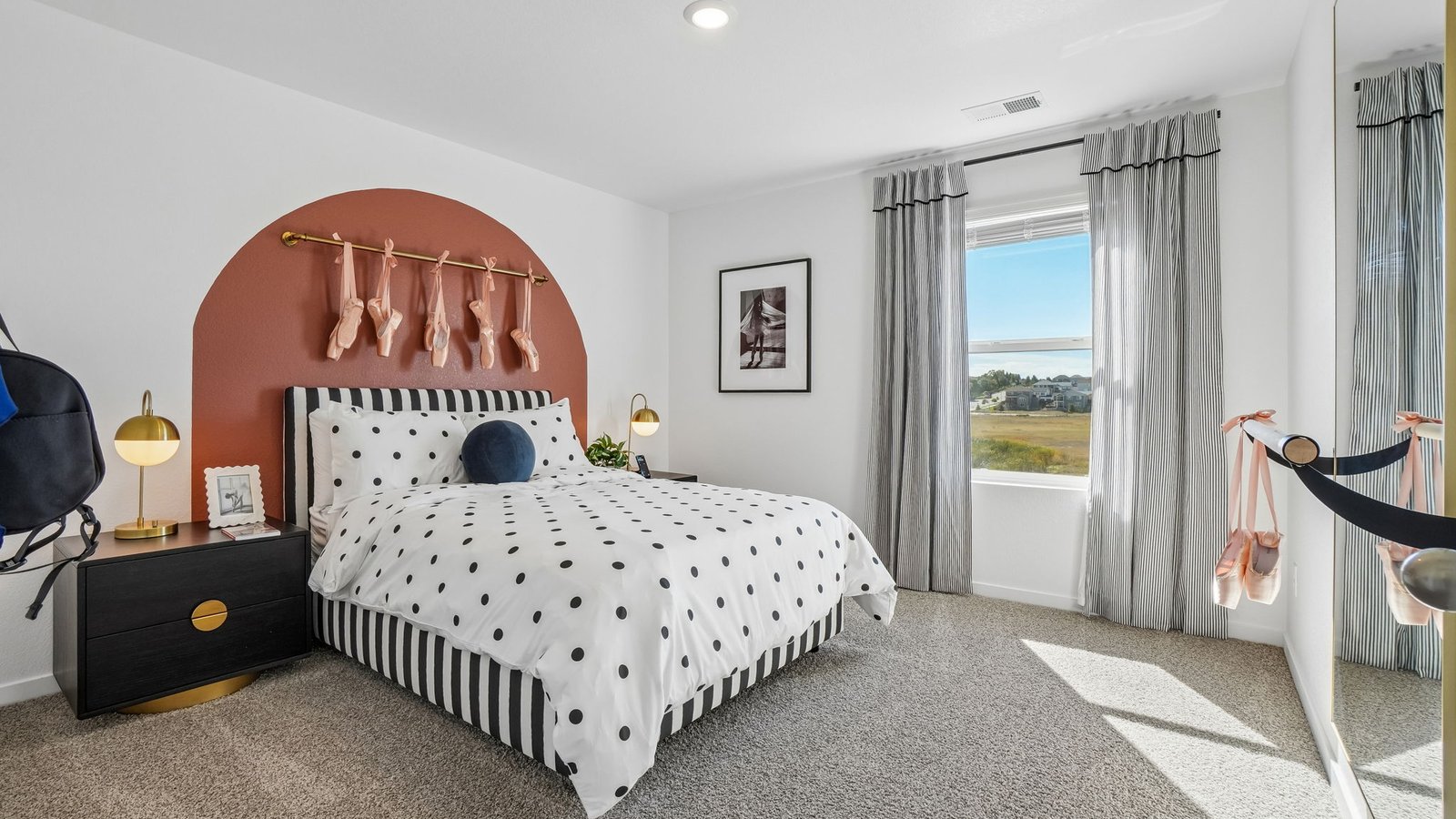 Secondary bedroom in new D.R. Horton home