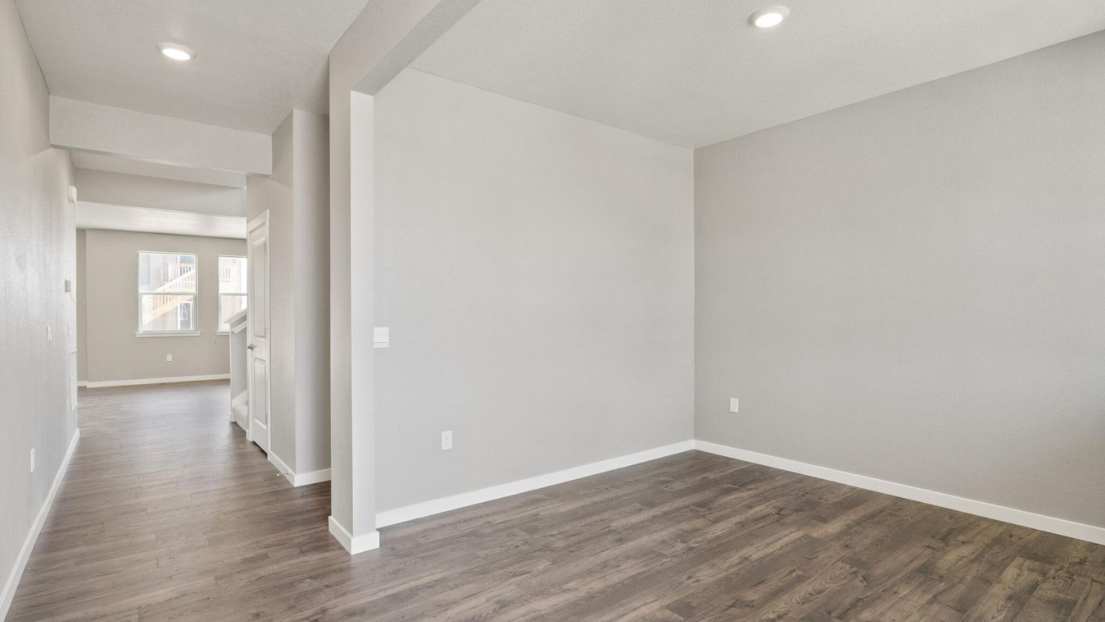 Versatile entryway space in Mead, CO