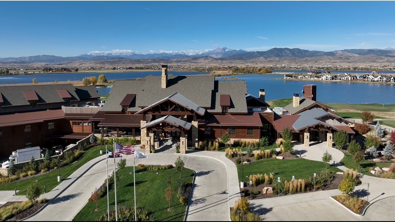 Resort-style community pool and amenities available to residents of Villas at Vantage and TPC Colorado.