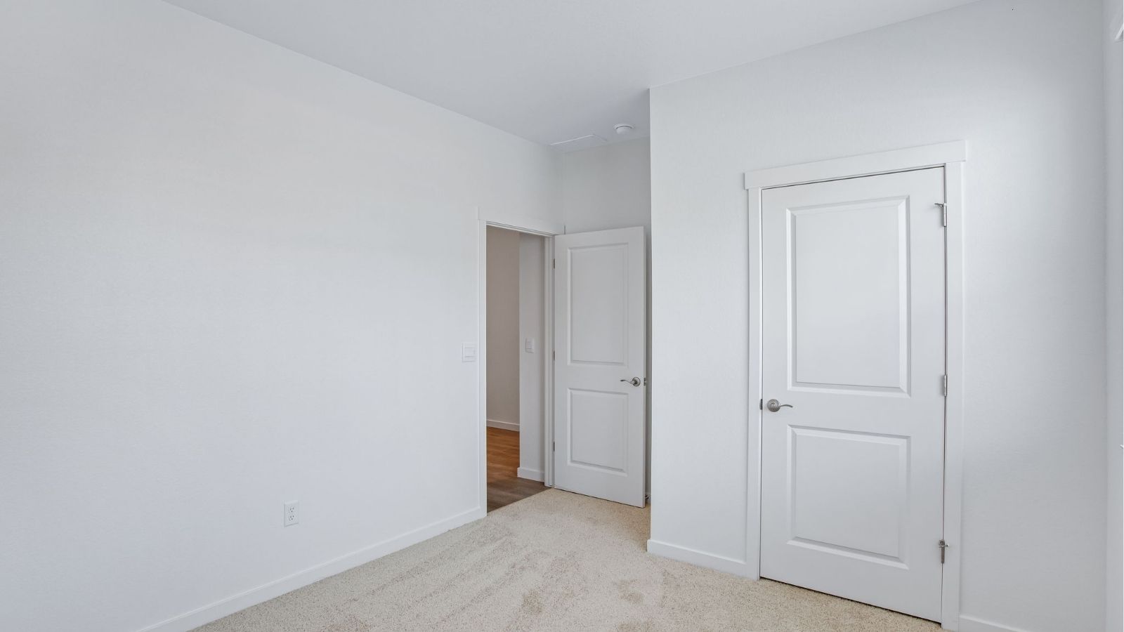 Secondary bedroom in new home construction