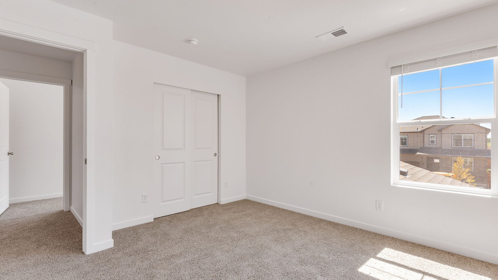 Guest bedroom