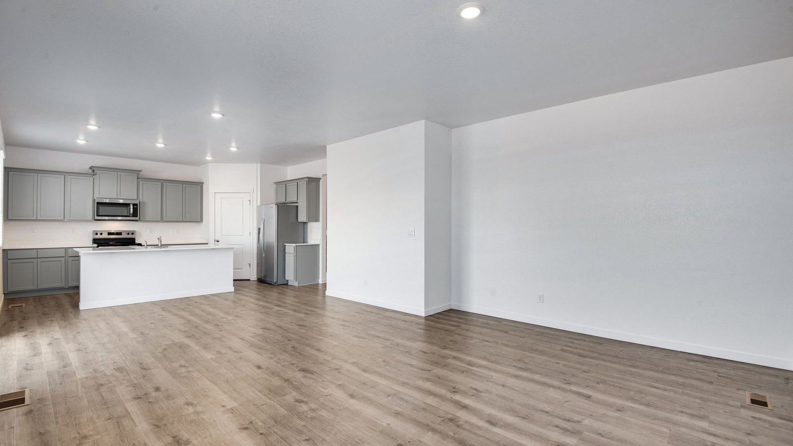 Open concept layout in new D.R. Horton home in Fort Lupton Colorado