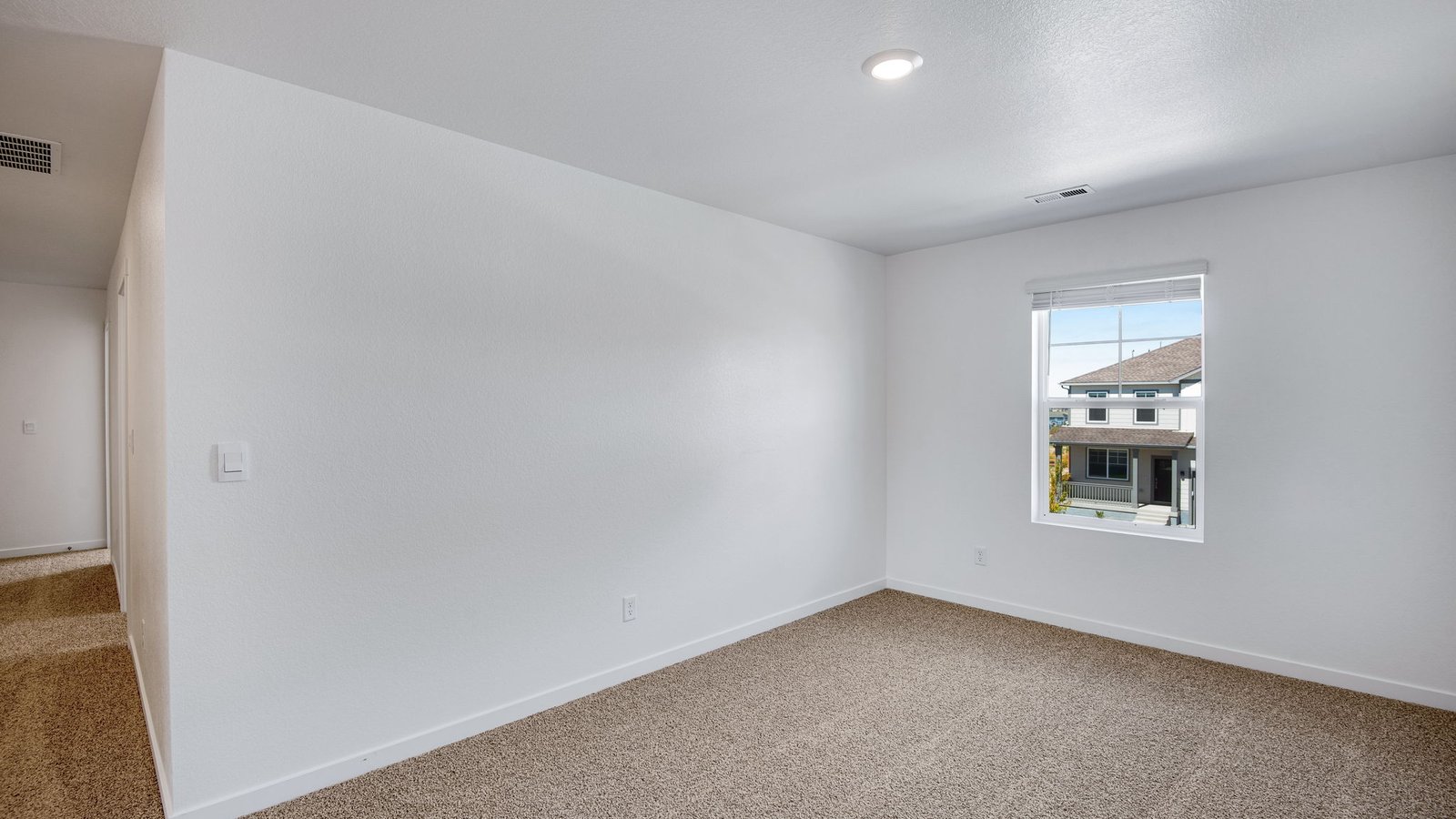 Versatile loft space in Henley floor plan of new home in Vista Meadows
