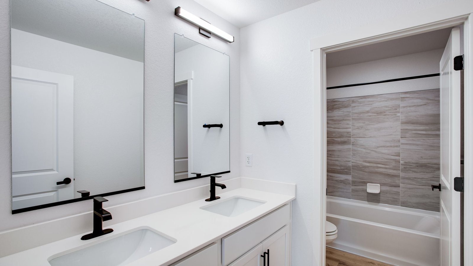 Secondary bathroom in new home
