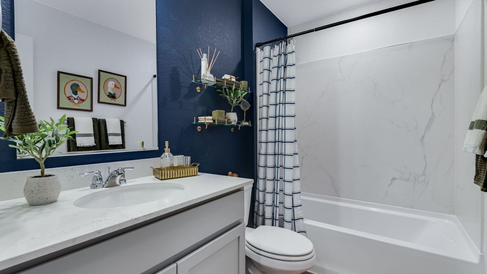secondary bathroom in new home