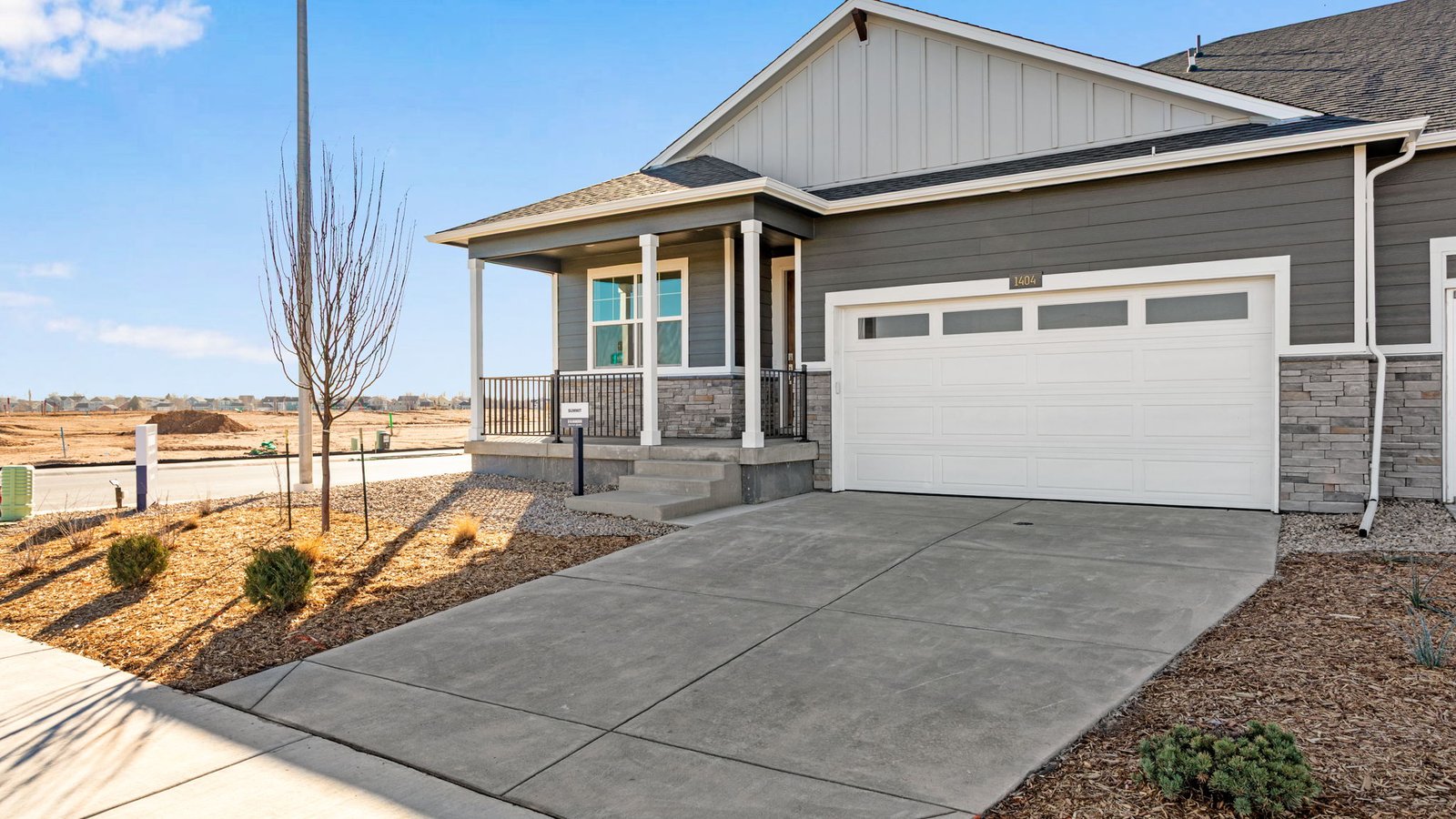 exterior of ranch patio home by d.r. horton windsor, co
