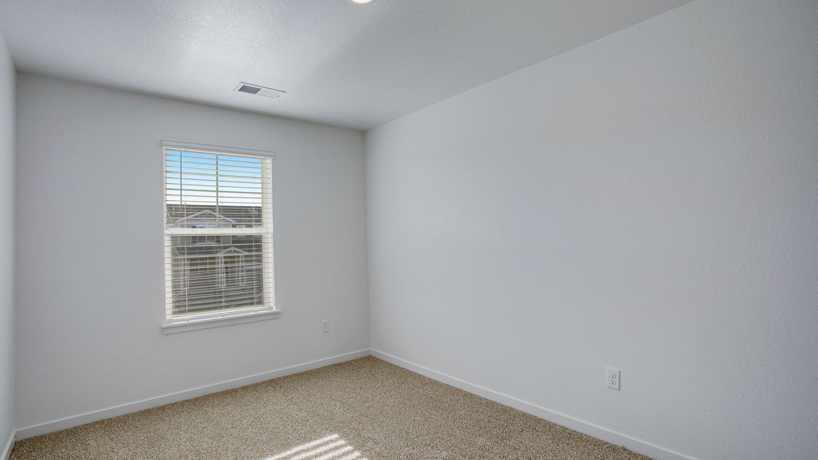 upstairs flex room in paired home johnstown, co