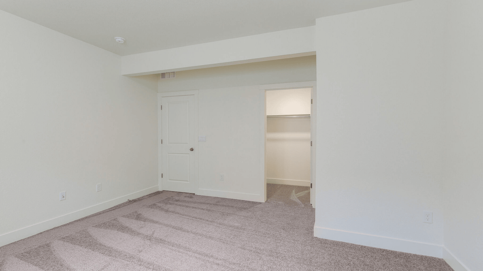 basement bedroom