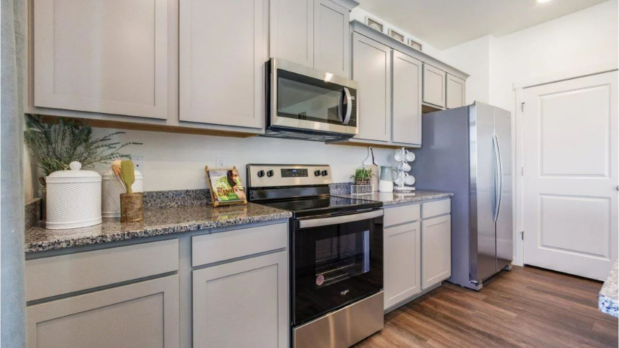New kitchen finishes in Brighton Colorado new home community