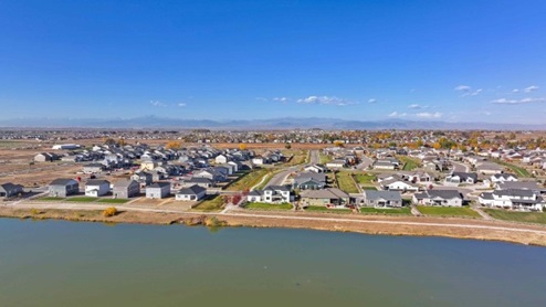 lake by Tailholt community