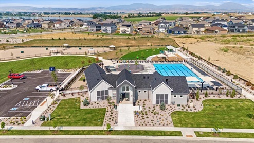 Vantage Pool in Berthoud