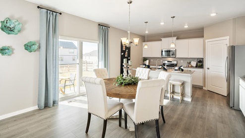 Hennessy Dining Space at Trails at Crowfoot by D.R. Horton