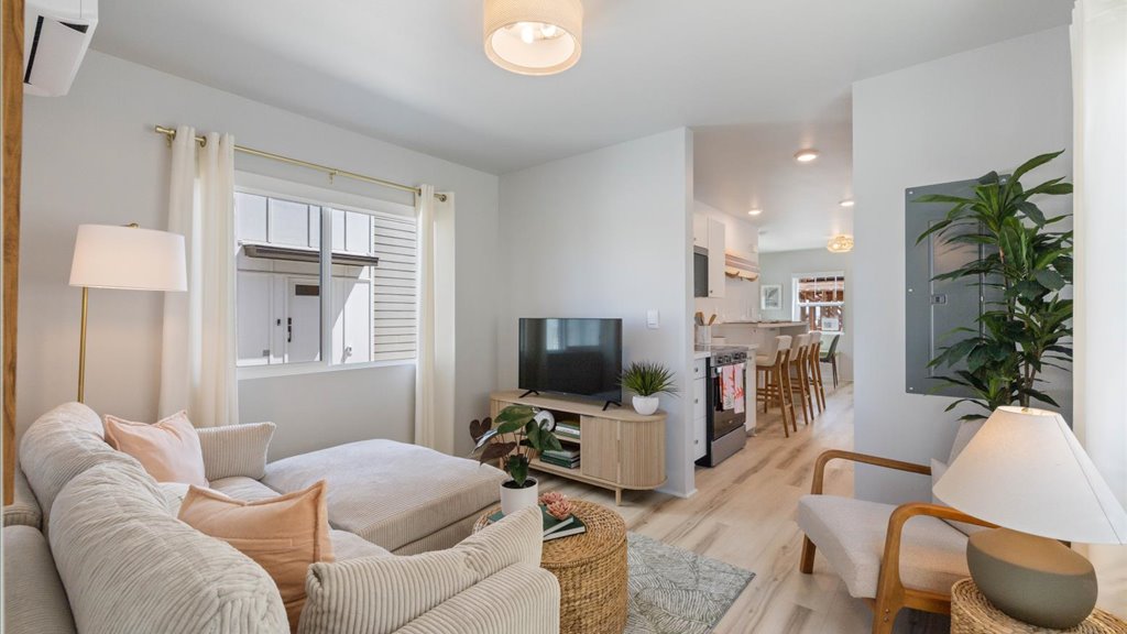 Interior bonus space with couch