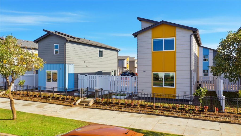 Exterior drone photo exterior homes