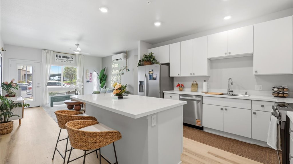 Interior kitchen with stainless steel appliances