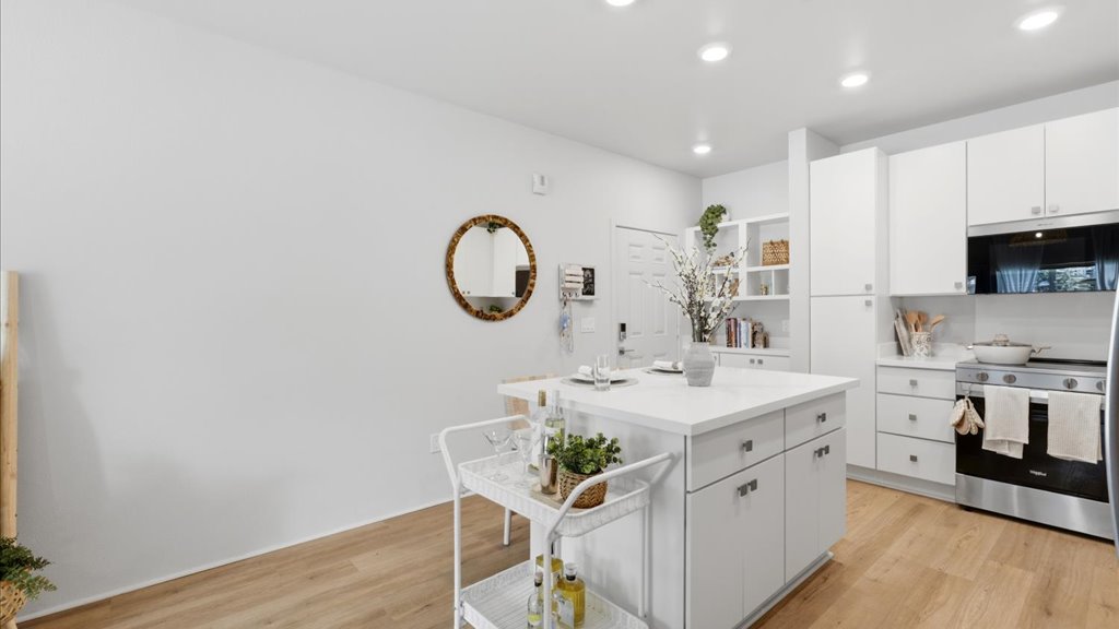 Interior kitchen with stainless steel appliances