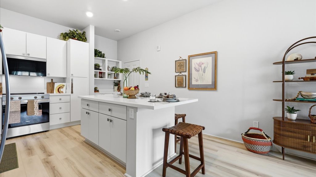 Interior kitchen with stainless steel appliances