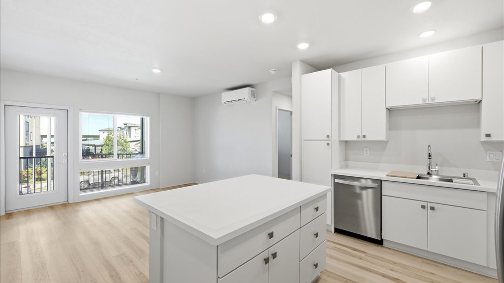Interior kitchen with stainless steel appliances