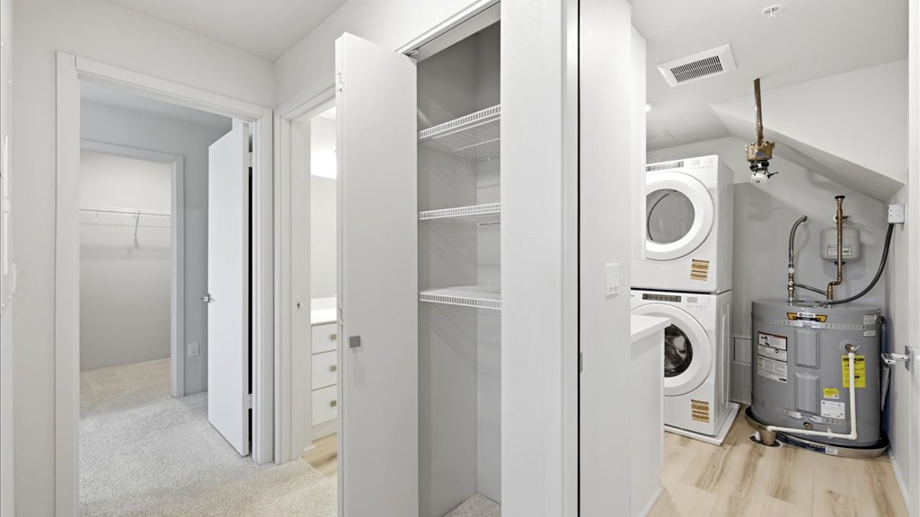 Interior laundry and linen closet