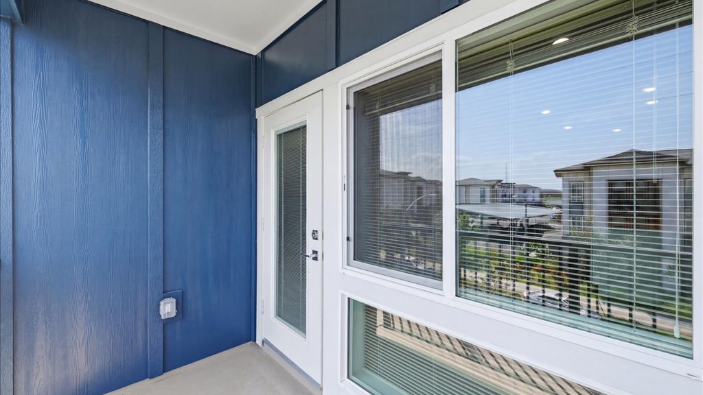Exterior lanai or balcony