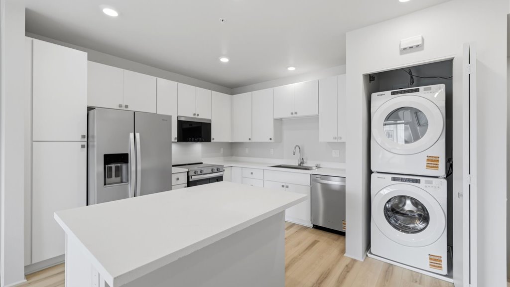 Interior kitchen with stainless steel appliances