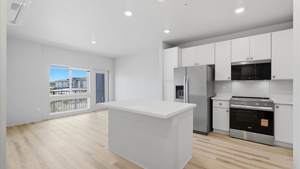 Interior kitchen with stainless steel appliances