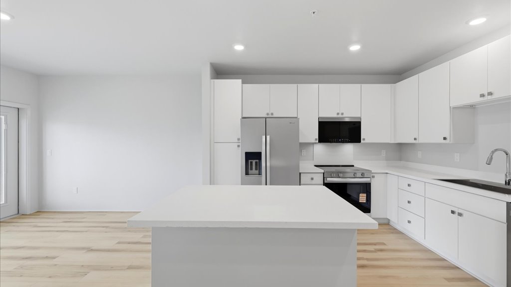 Interior kitchen with stainless steel appliances