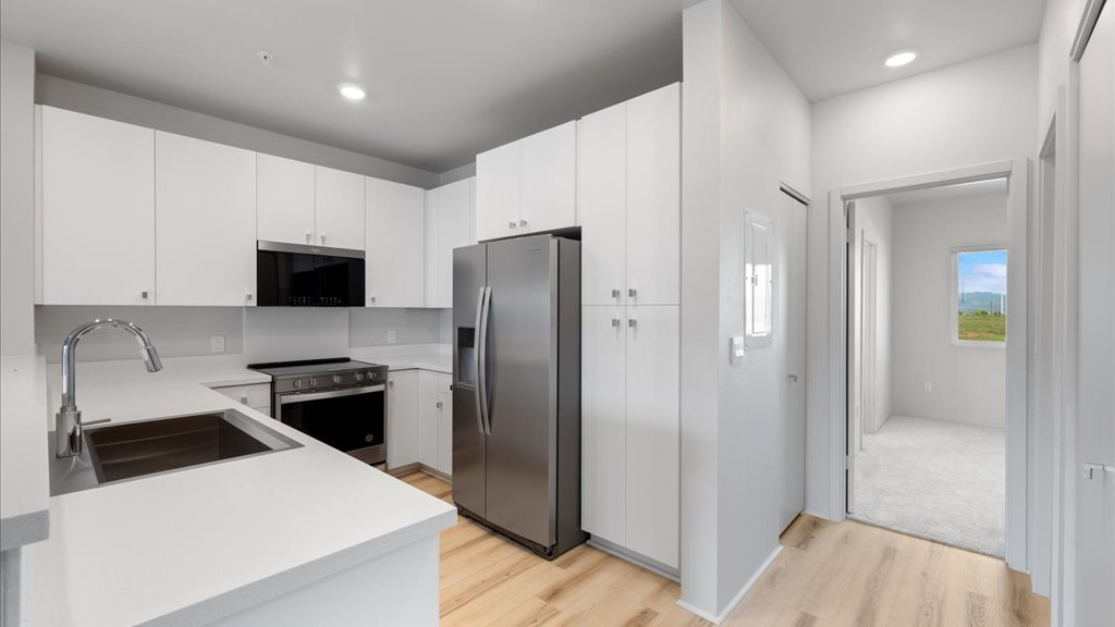 Interior kitchen with stainless steel appliances