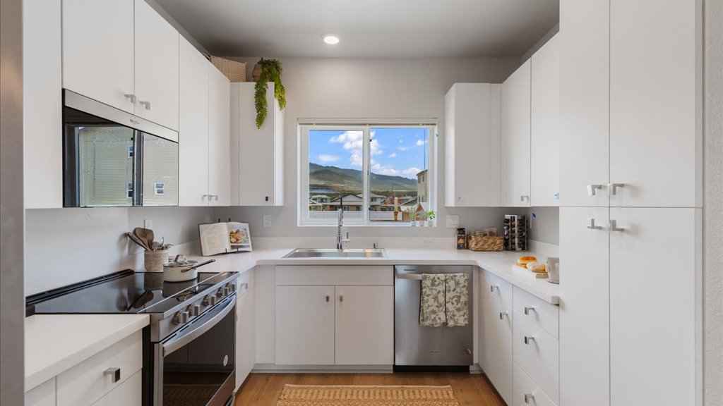 Interior kitchen with stainless steel appliances