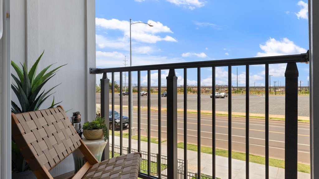 Outdoor balcony or lanai area