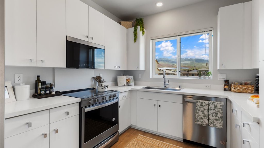Interior kitchen with stainless steel appliances