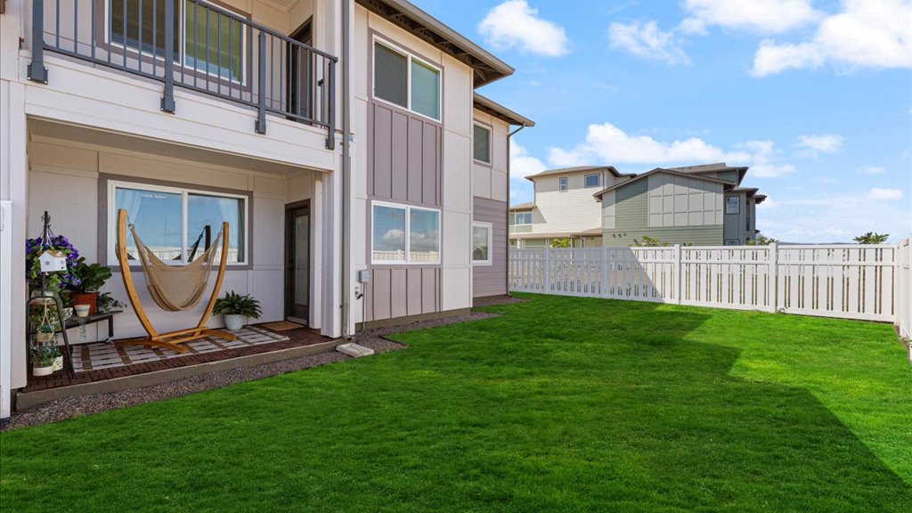 Exterior building type yard