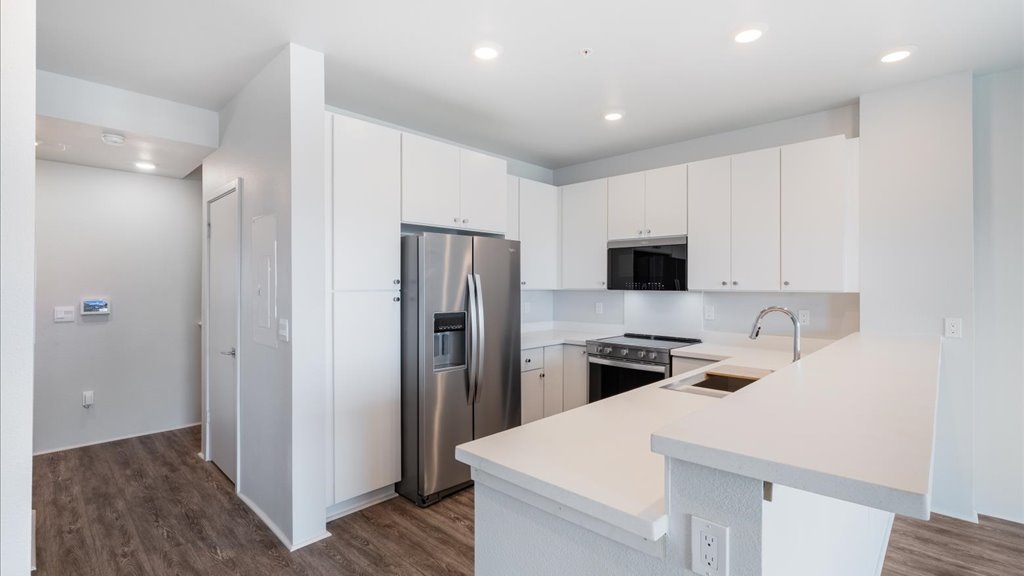 Interior kitchen with stainless steel appliances