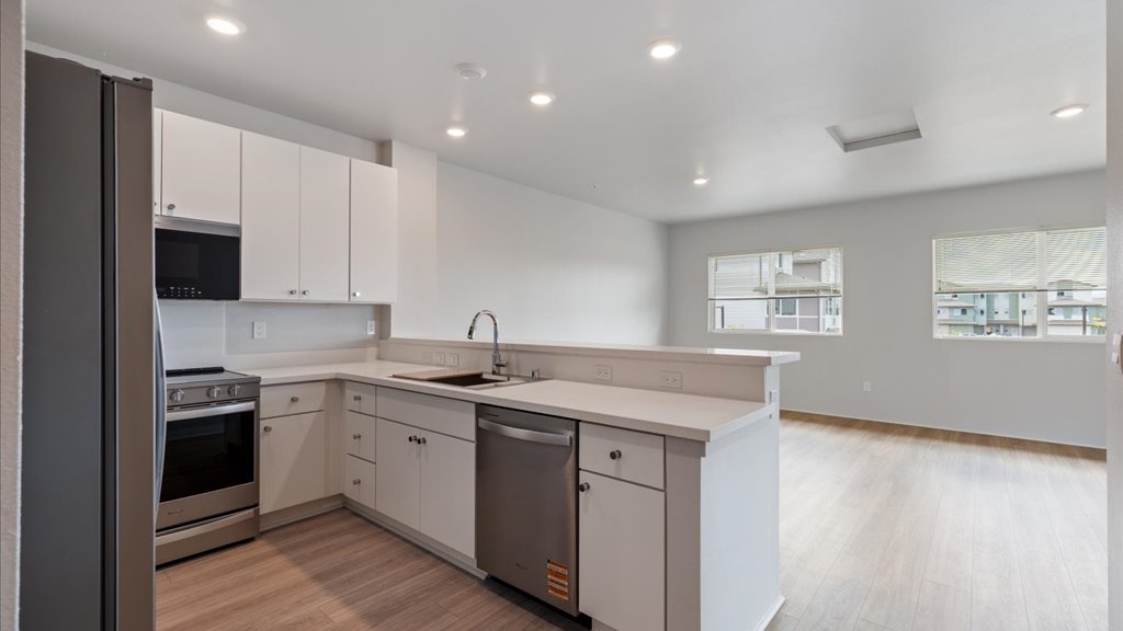 Interior kitchen with stainless steel appliances
