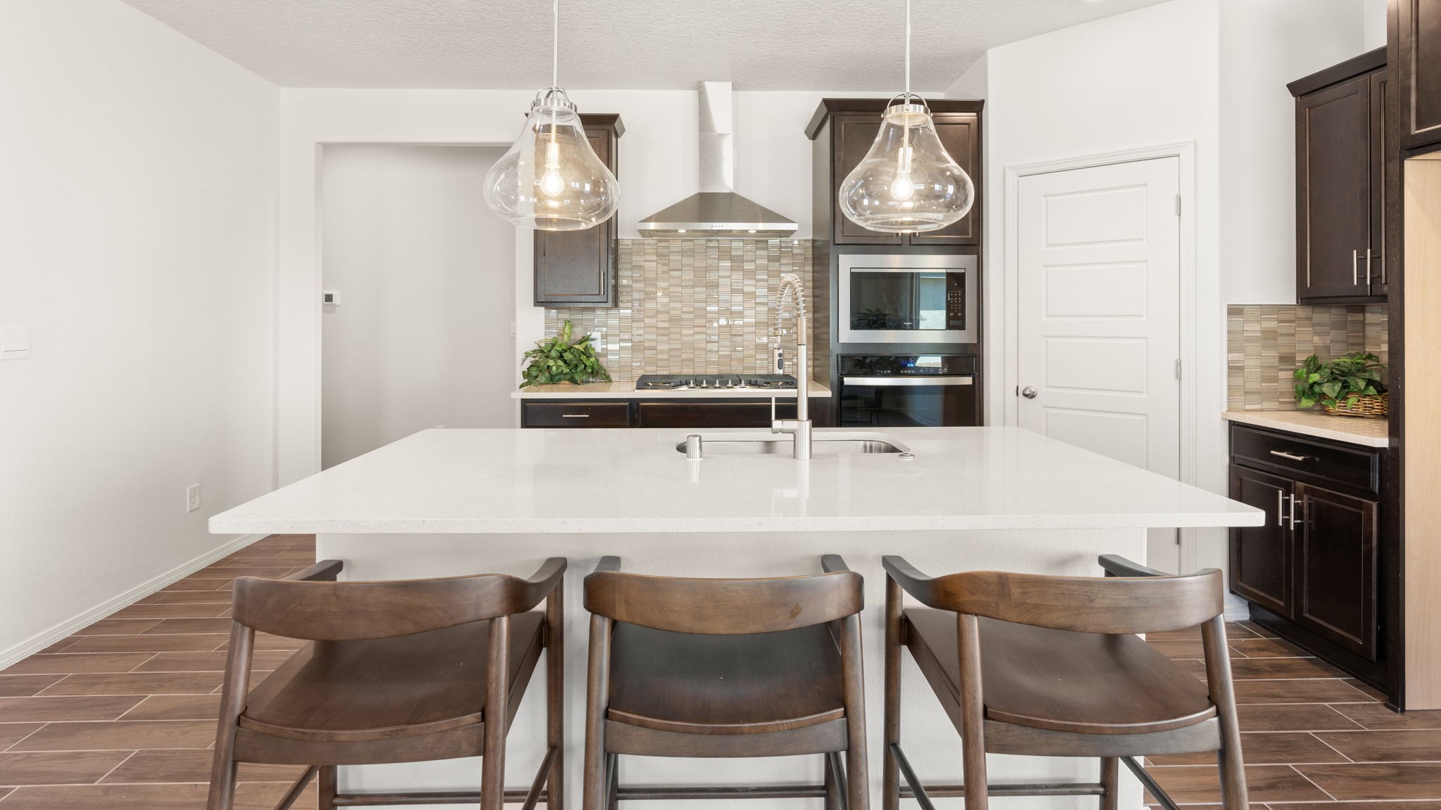 melody kitchen with island