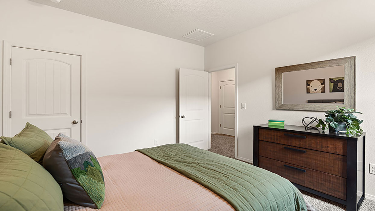 bedroom #1