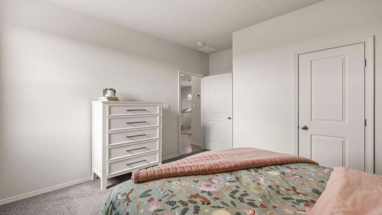Bedroom 2 designed for flexible use including guest, child, or hobby space at Los Diamantes Phase III
