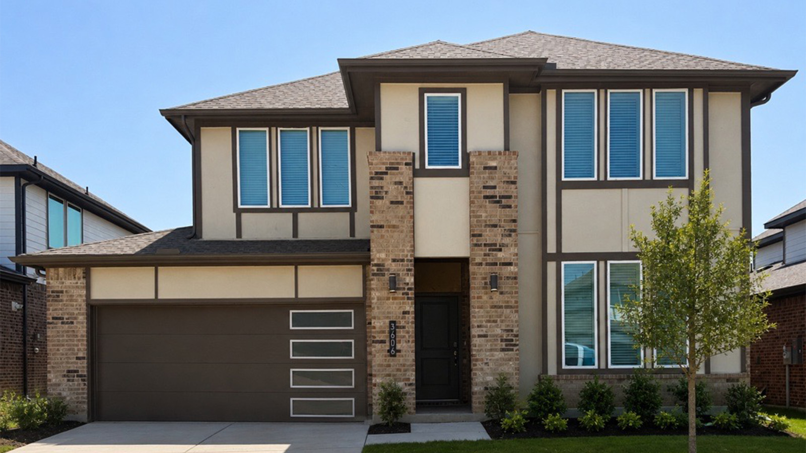 Exterior two-story home in dfw texas