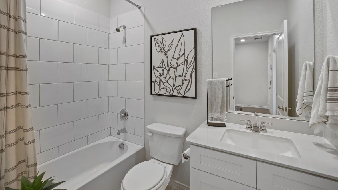 Bathroom with tub shower