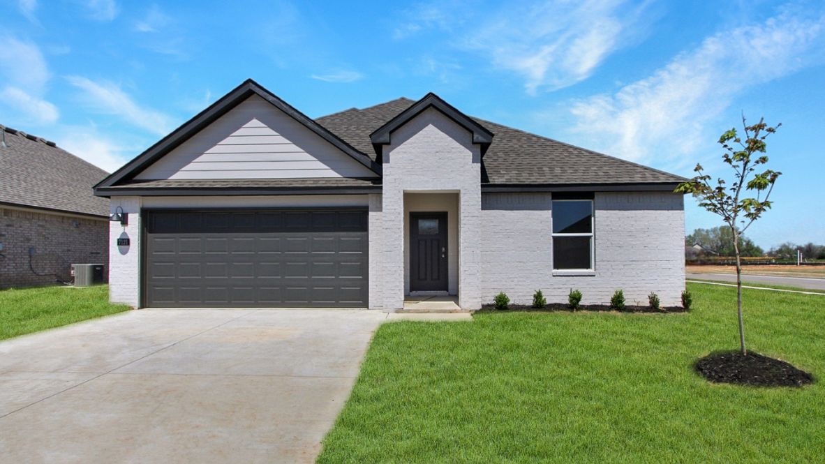 View of the Cali Plan by D.R. Horton with crisp front elevation